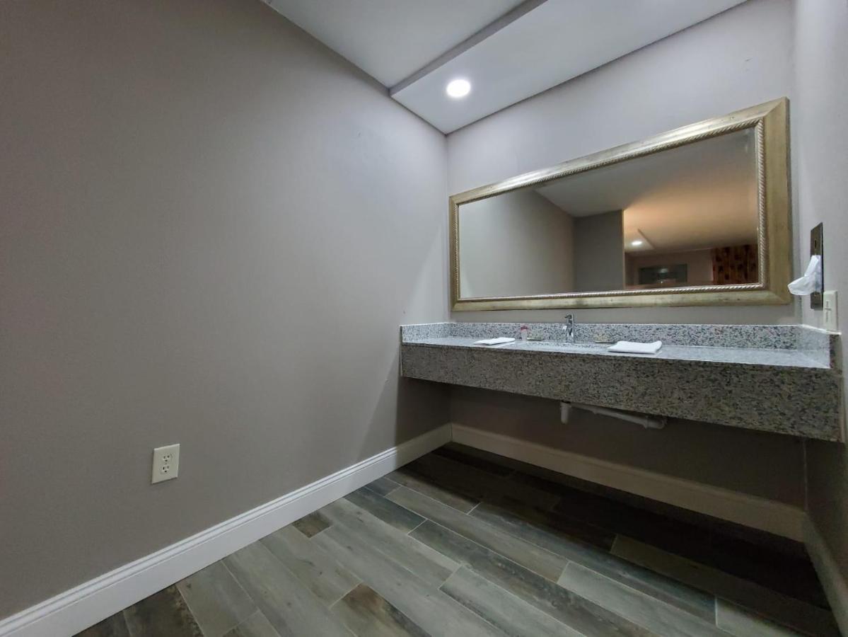 Scottish Inns & Suites Springdale Εξωτερικό φωτογραφία